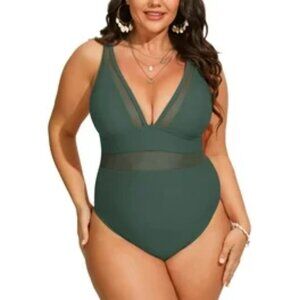 Cupshe Summer Dreaming Plunge Mesh Plus Size One Piece Swimsuit Size 2X | Green